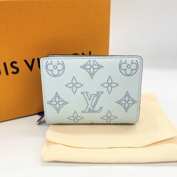 Louis Vuitton Mahina Portefeuille Cléa M82330 Wallet - Picture 3 of 16
